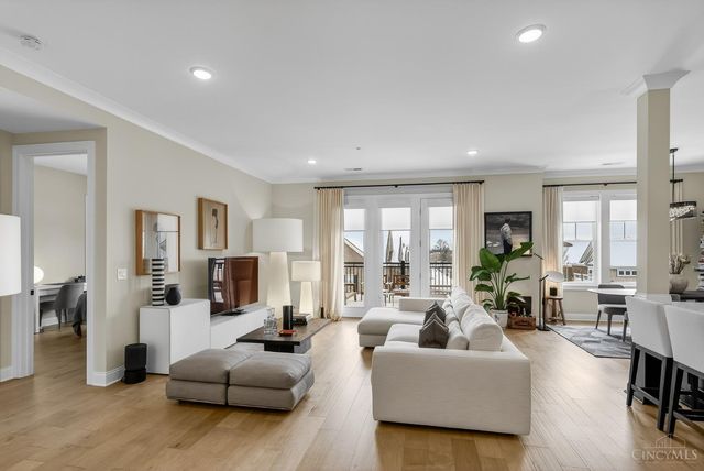 230 Vintage Club Drive, Montgomery, OH 45249