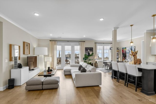 230 Vintage Club Drive, Montgomery, OH 45249