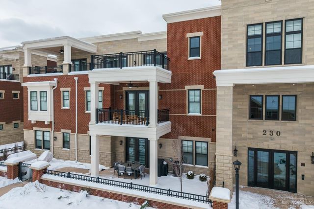 230 Vintage Club Drive, Montgomery, OH 45249