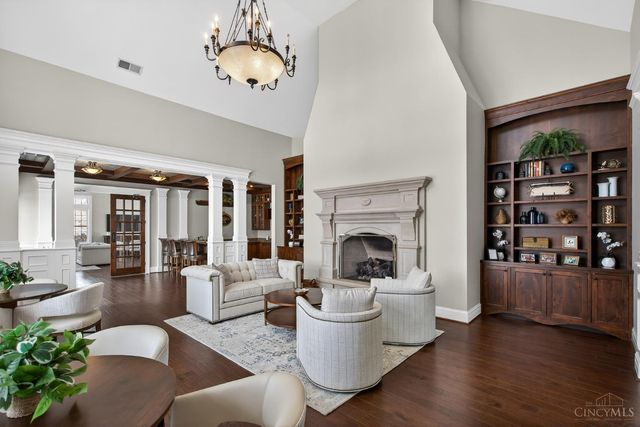 230 Vintage Club Drive, Montgomery, OH 45249