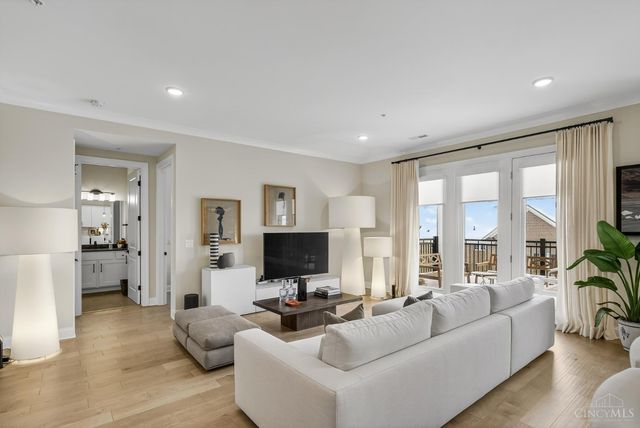 230 Vintage Club Drive, Montgomery, OH 45249