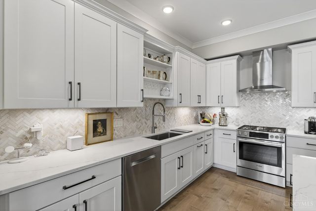 230 Vintage Club Drive, Montgomery, OH 45249