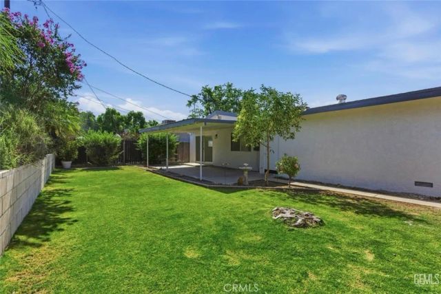 916 Alandale Avenue, Bakersfield, CA 93308