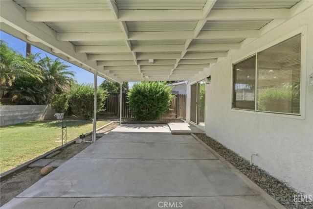 916 Alandale Avenue, Bakersfield, CA 93308