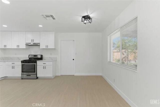 916 Alandale Avenue, Bakersfield, CA 93308