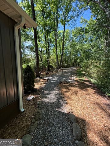 110 Cody Road, Mount Airy, GA 30563