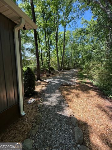 110 Cody Road, Mount Airy, GA 30563