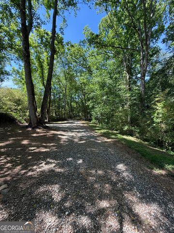 110 Cody Road, Mount Airy, GA 30563