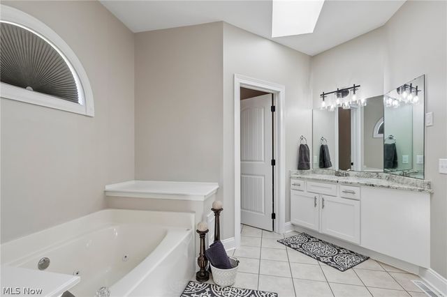 6395 Great Court Circle NW, Massillon, OH 44646