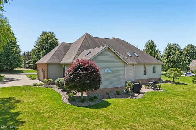 6395 Great Court Circle NW, Massillon, OH 44646
