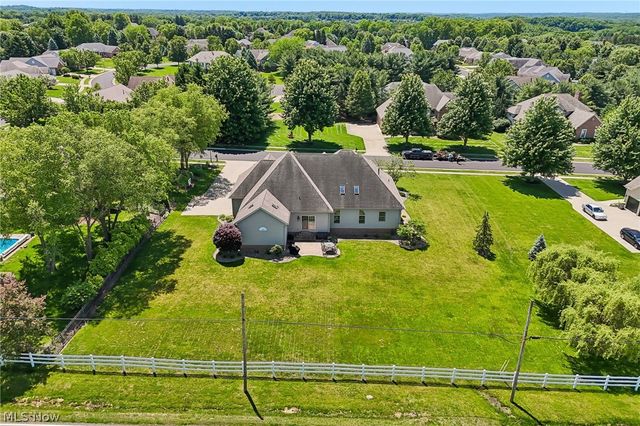 6395 Great Court Circle NW, Massillon, OH 44646