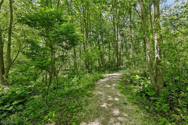 6395 Great Court Circle NW, Massillon, OH 44646