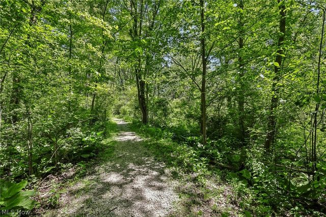 6395 Great Court Circle NW, Massillon, OH 44646
