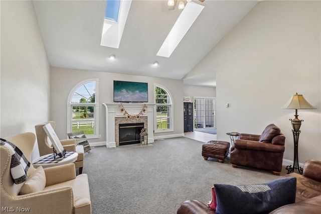 6395 Great Court Circle NW, Massillon, OH 44646