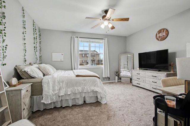 1191 Auburn Meadow Lane, Schererville, IN 46375