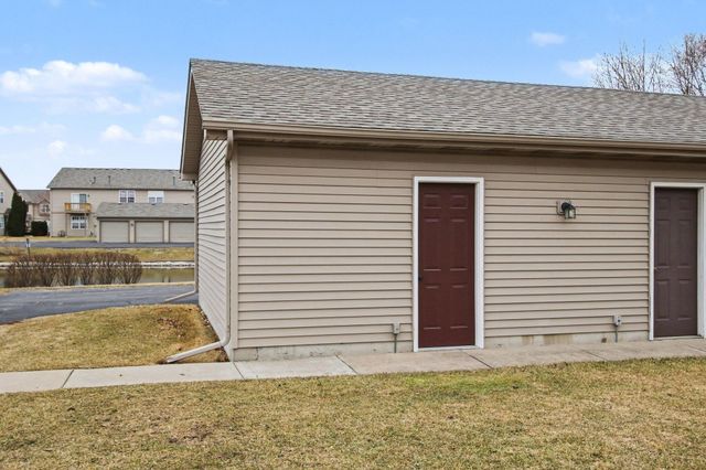 1191 Auburn Meadow Lane, Schererville, IN 46375