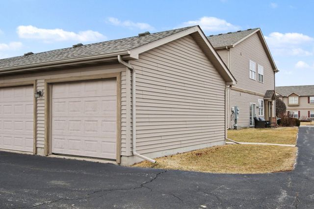1191 Auburn Meadow Lane, Schererville, IN 46375