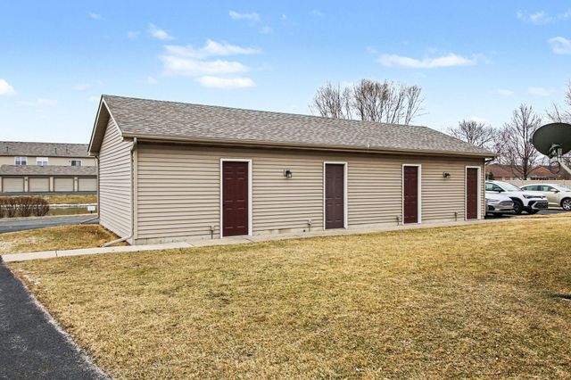 1191 Auburn Meadow Lane, Schererville, IN 46375