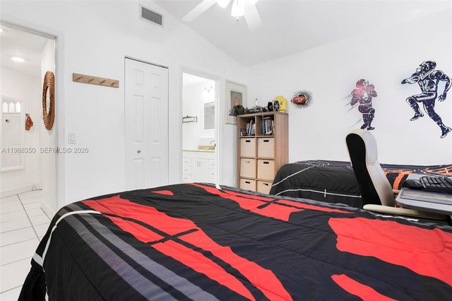 1595 Springside Dr, Weston, FL 33326