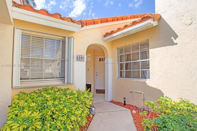1595 Springside Dr, Weston, FL 33326