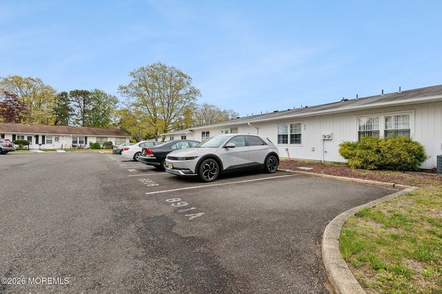 891B Inverness Court B, Lakewood, NJ 08701