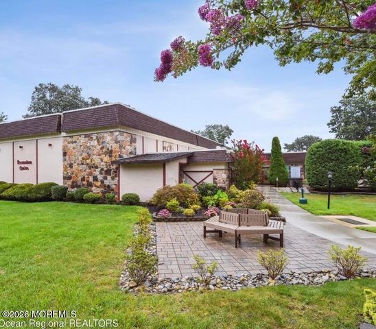 891B Inverness Court B, Lakewood, NJ 08701