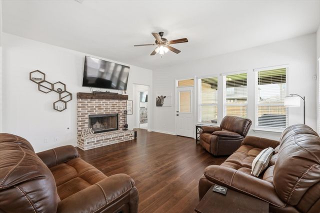 2013 Gill Star Drive, Haslet, TX 76052