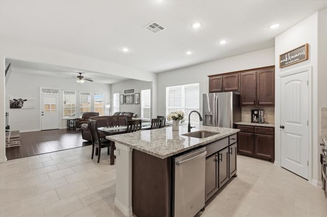 2013 Gill Star Drive, Haslet, TX 76052