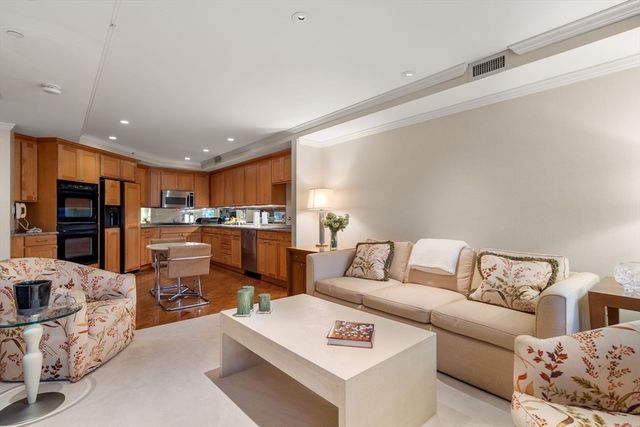 336 Boylston Street Unit 102, Newton, MA 02459