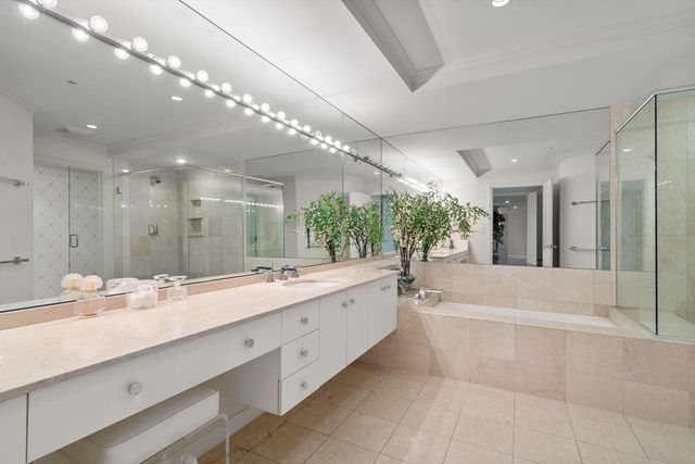 336 Boylston Street Unit 102, Newton, MA 02459