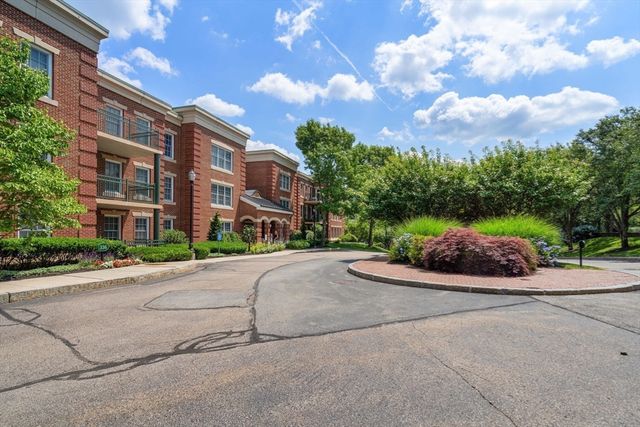 336 Boylston Street Unit 102, Newton, MA 02459