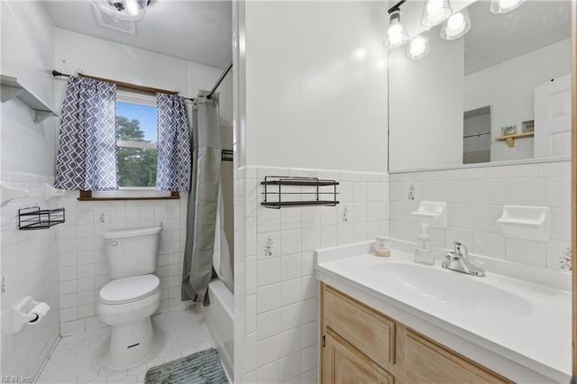 196 Baxter Grove RD, Moyock, NC 27958
