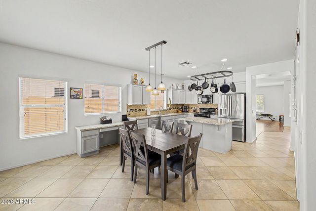 5810 W PEDRO Lane, Laveen, AZ 85339