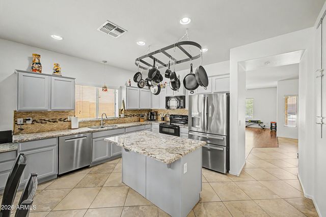 5810 W PEDRO Lane, Laveen, AZ 85339