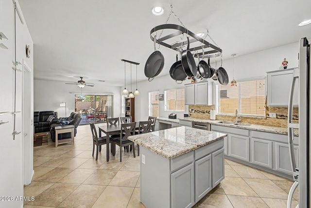 5810 W PEDRO Lane, Laveen, AZ 85339