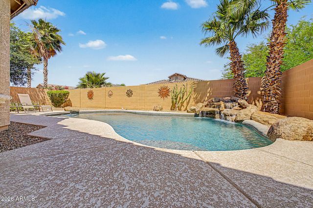 5810 W PEDRO Lane, Laveen, AZ 85339