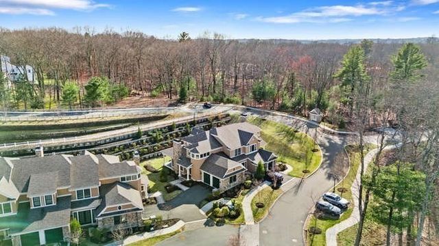 2 Gershon Way, Winchester, MA 01890