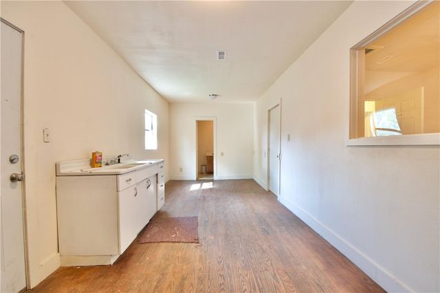816 E Milam Street, Mexia, TX 76667