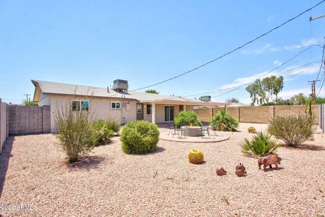 1711 S ROBERTS Road, Tempe, AZ 85281