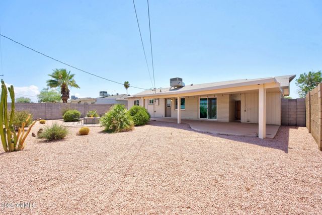 1711 S ROBERTS Road, Tempe, AZ 85281