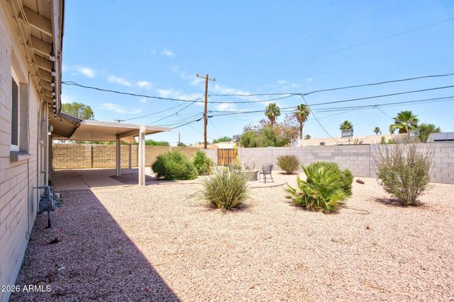 1711 S ROBERTS Road, Tempe, AZ 85281