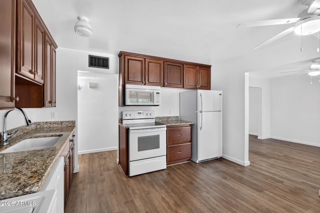 1711 S ROBERTS Road, Tempe, AZ 85281