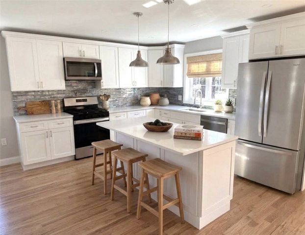 339 East Street, Cranston, RI 02920