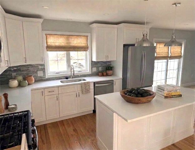 339 East Street, Cranston, RI 02920