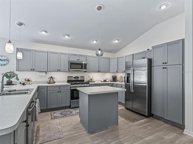 7536 KUENHER COURT, The Villages, FL 34762