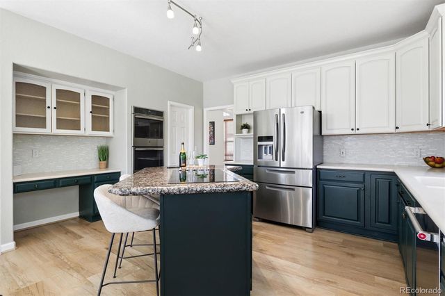 2240 Summitview Drive, Longmont, CO 80504