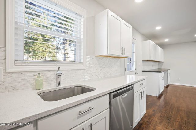 222 Elmwood Court, Brick, NJ 08723