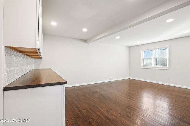 222 Elmwood Court, Brick, NJ 08723