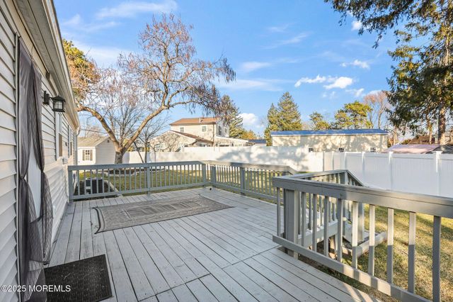 222 Elmwood Court, Brick, NJ 08723