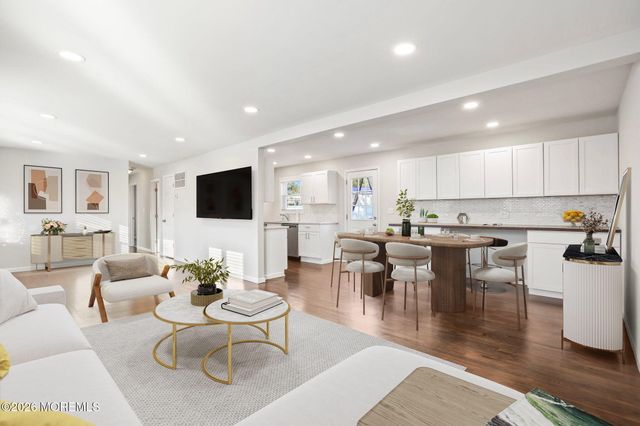 222 Elmwood Court, Brick, NJ 08723